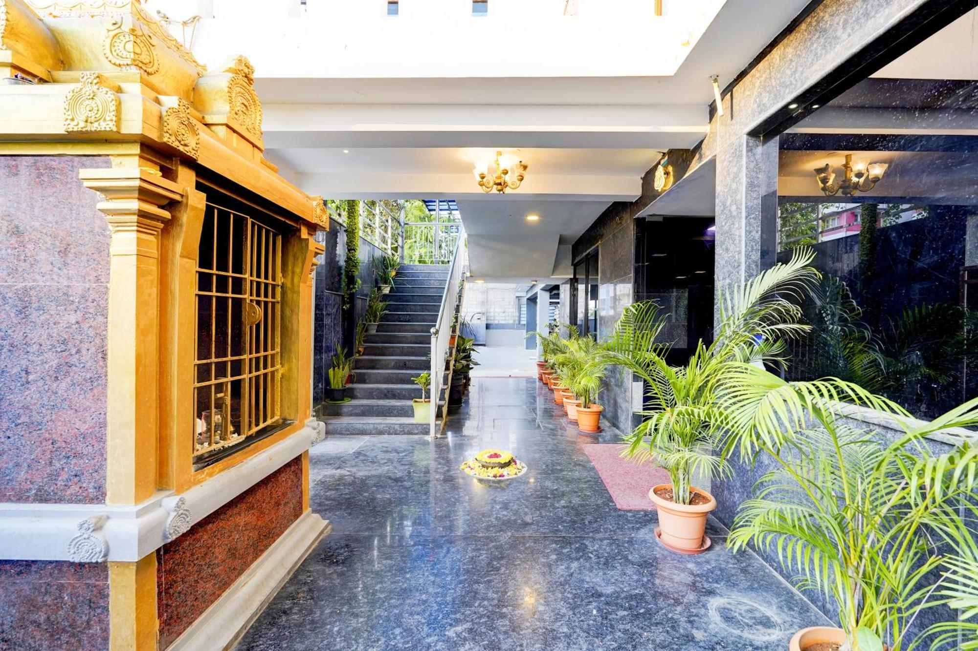 Townhouse Balaji Dental College Pallikarani Formerly Orchid Sankrish Hotel *