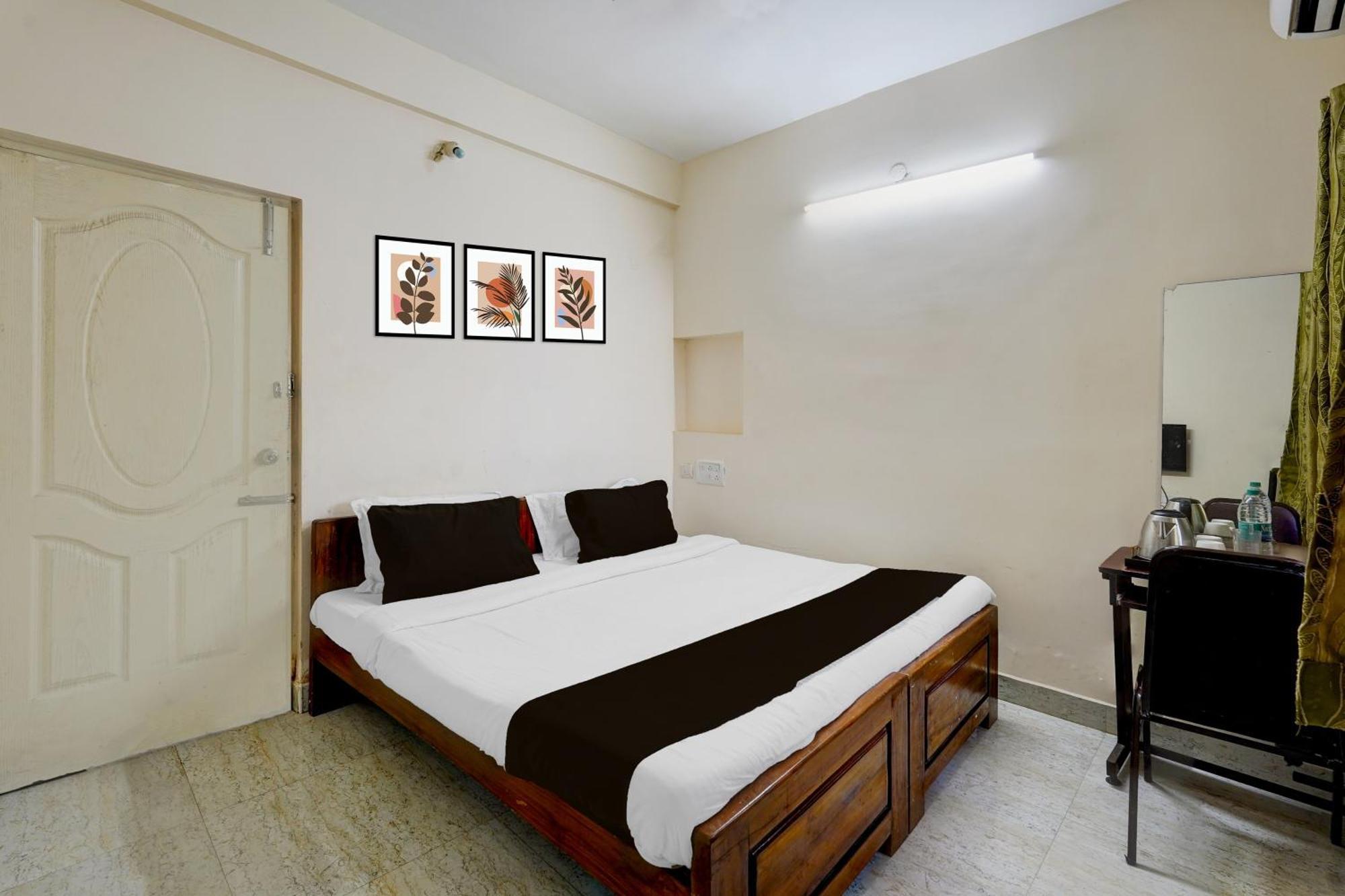 Townhouse Balaji Dental College Pallikarani Formerly Orchid Sankrish Hotel *