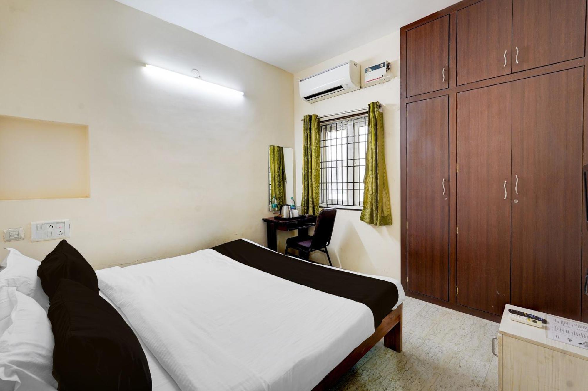 Townhouse Balaji Dental College Pallikarani Formerly Orchid Sankrish Hotel