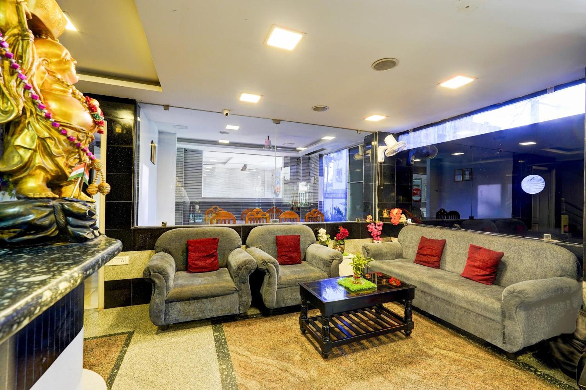 Townhouse Balaji Dental College Pallikarani Formerly Orchid Sankrish Hotel *